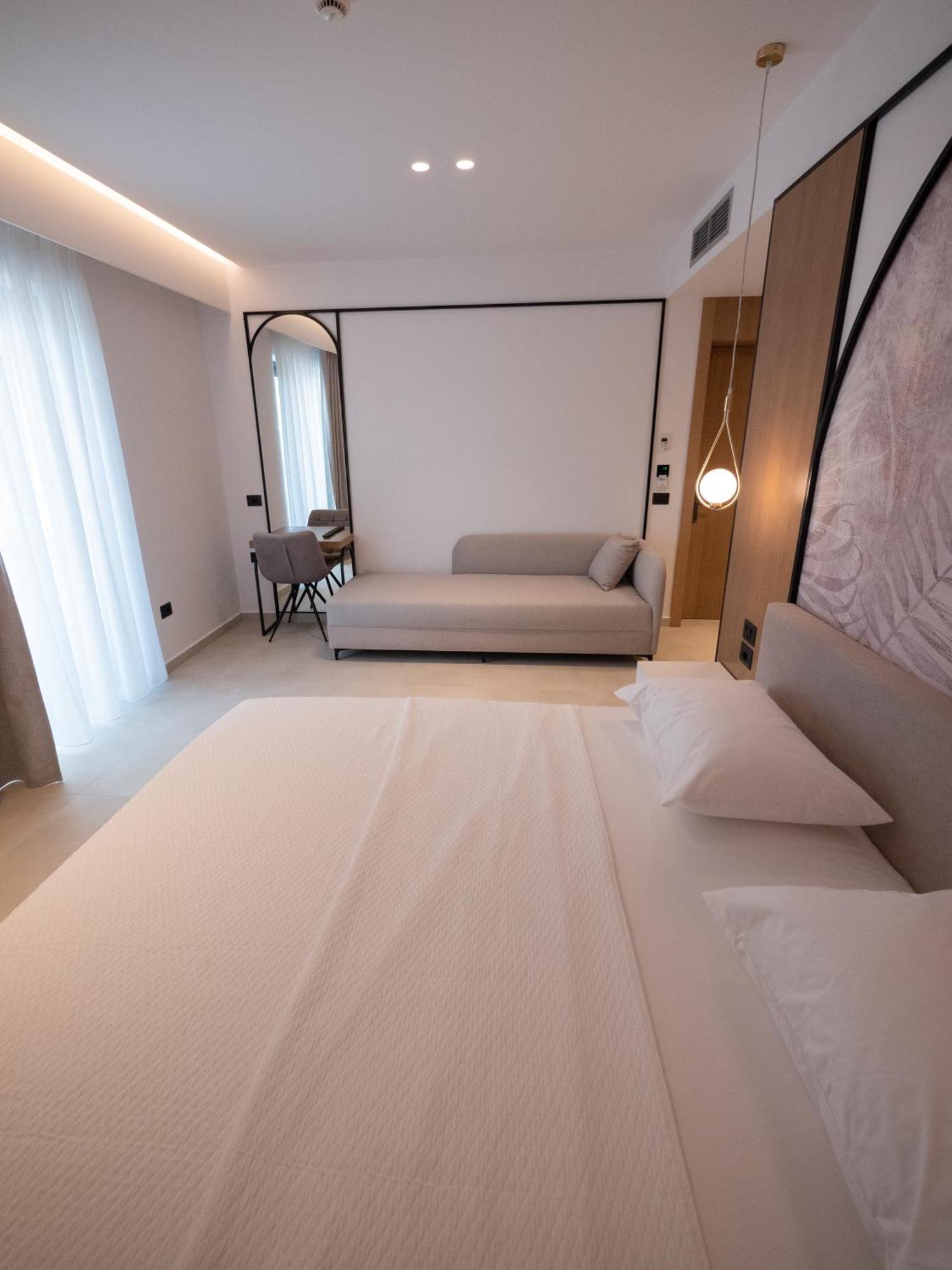 קסאמיל Colosseum Hotel מראה חיצוני תמונה