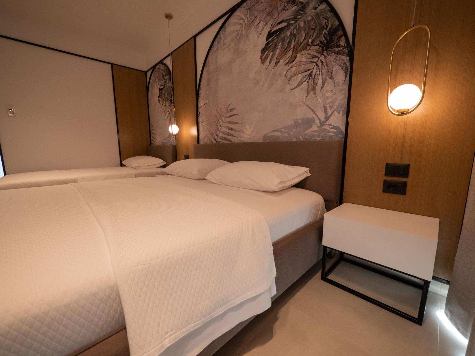 קסאמיל Colosseum Hotel מראה חיצוני תמונה